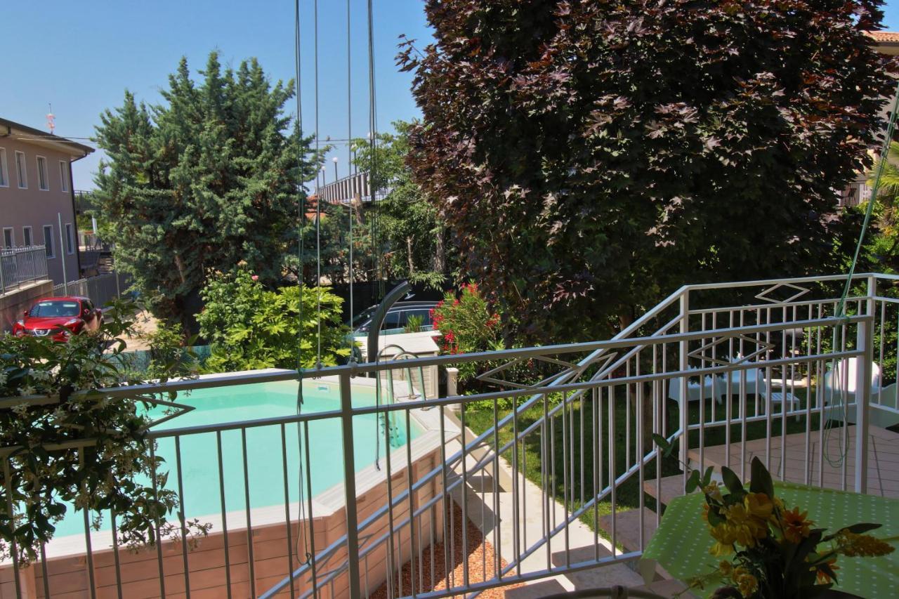 Villa Le Fate Dimora Di Charme Con Piscina Λατζίζε Εξωτερικό φωτογραφία